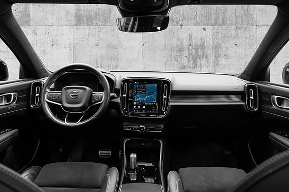 Volvo XC40 20 of 30
