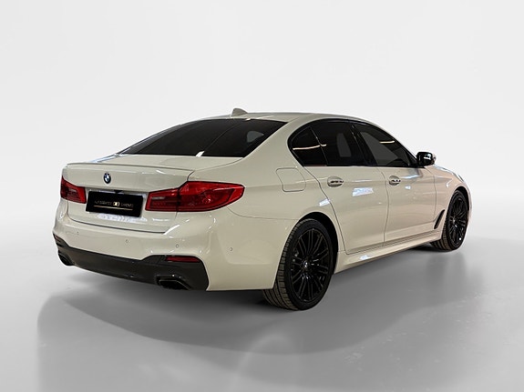 BMW 530e 7 of 29