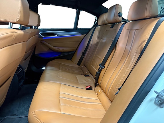 BMW 530e 27 of 29
