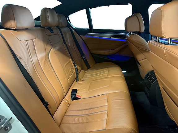 BMW 530e 26 of 29