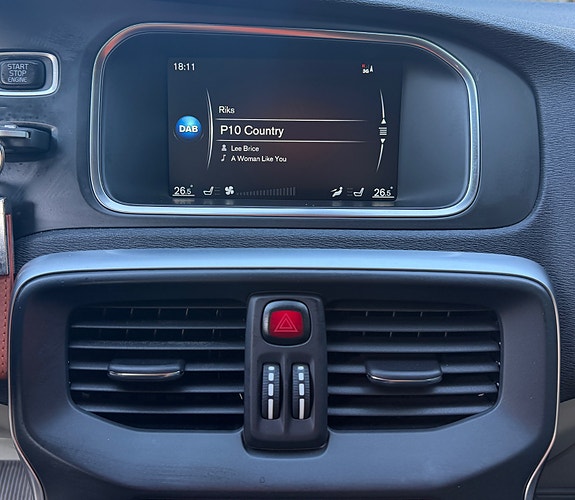 Volvo V40 Cross Country 27 of 30