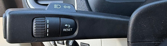 Volvo V40 Cross Country 23 of 30