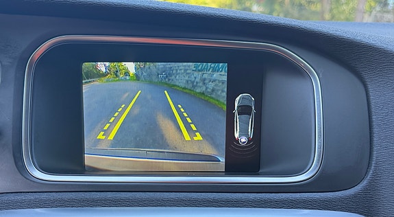 Volvo V40 Cross Country 28 of 30