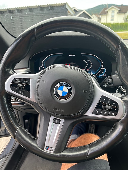 BMW 530e 16 of 21