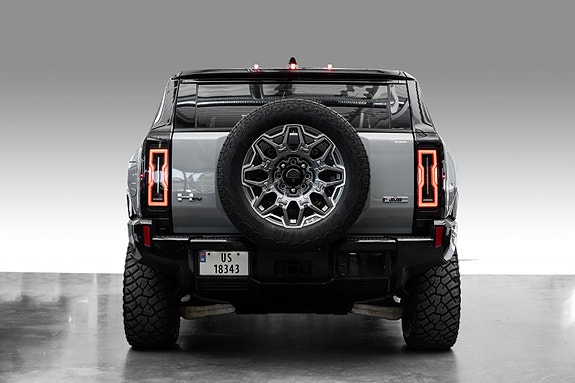 GMC Hummer EV 6 of 30