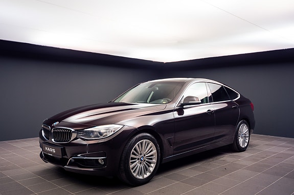 BMW 320 3 of 30