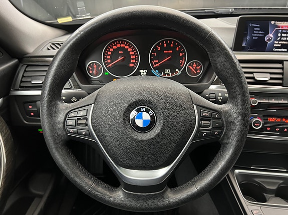 BMW 320 27 of 30