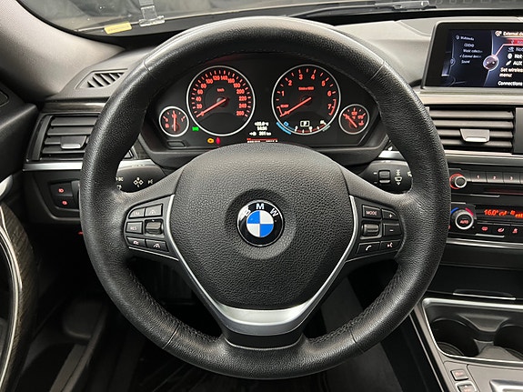 BMW 320 26 of 30