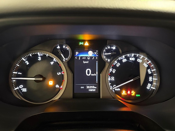 Toyota Land Cruiser 17 of 30