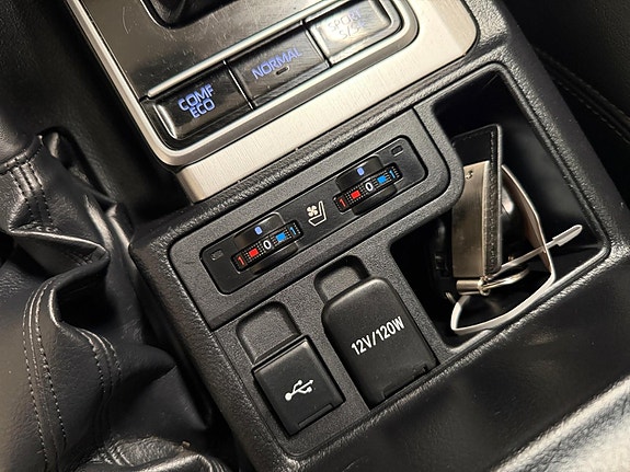 Toyota Land Cruiser 24 of 30