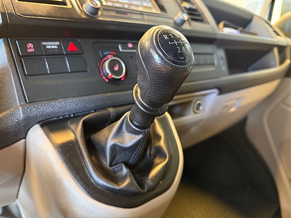 Volkswagen Transporter 22 of 29
