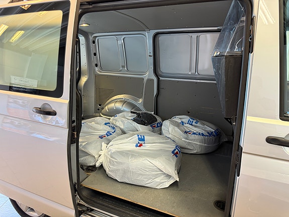Volkswagen Transporter 8 of 29