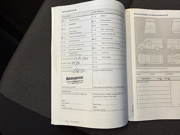 Volkswagen Transporter 29 of 29