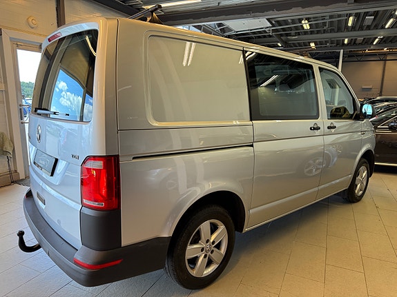 Volkswagen Transporter 9 of 29