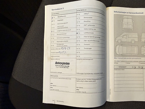 Volkswagen Transporter 28 of 29