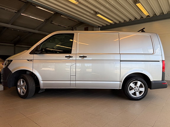 Volkswagen Transporter 2 of 29