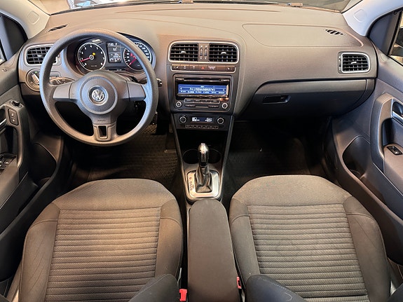Volkswagen Polo 17 of 29