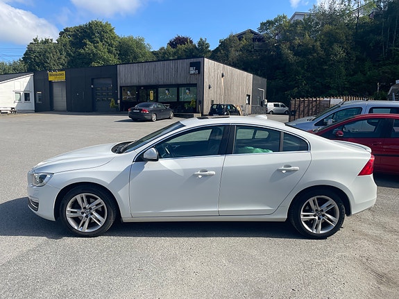 Volvo S60 8 of 25