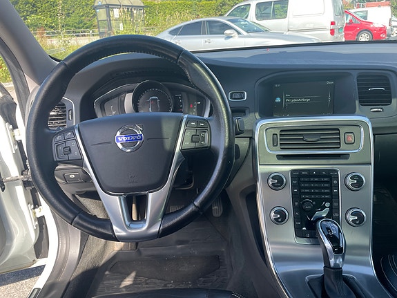 Volvo S60 11 of 25