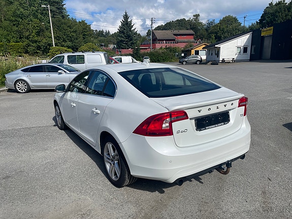 Volvo S60 7 of 25