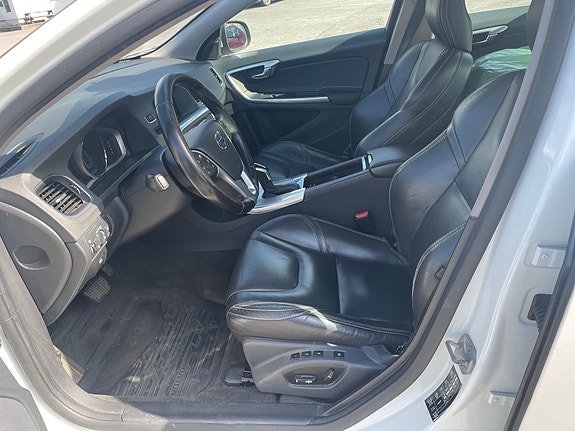 Volvo S60 9 of 25