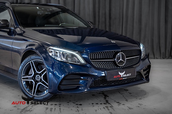 Mercedes-Benz C300 de 2 of 30