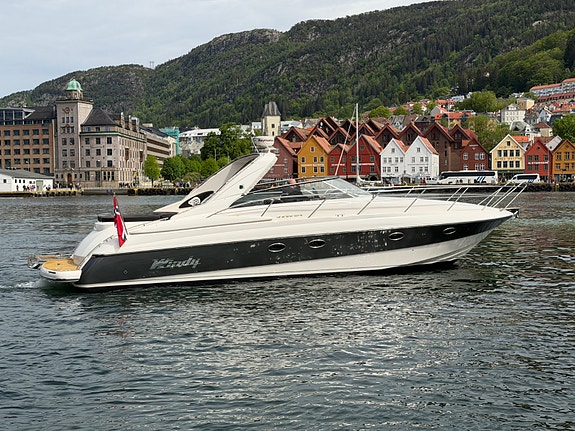Windy Grand Bora 42 Skipsreg, finans. Kun 660 timer.Sjøsatt første gang 2013 2 of 30