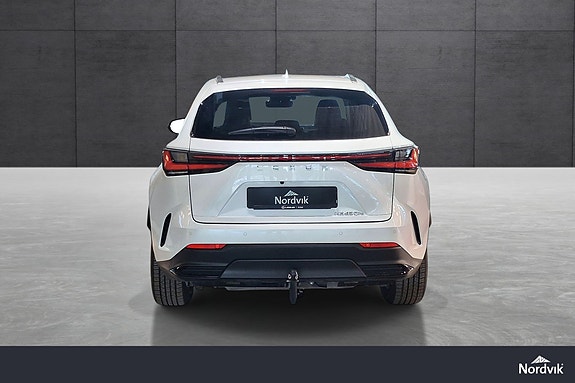 Lexus NX450h 4 of 22