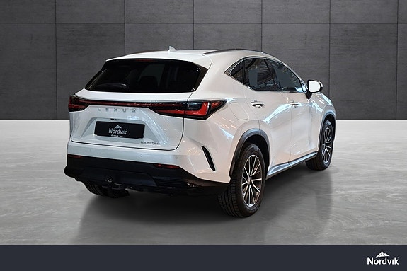 Lexus NX450h 5 of 22