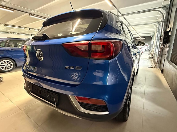 MG ZS EV 4 of 21