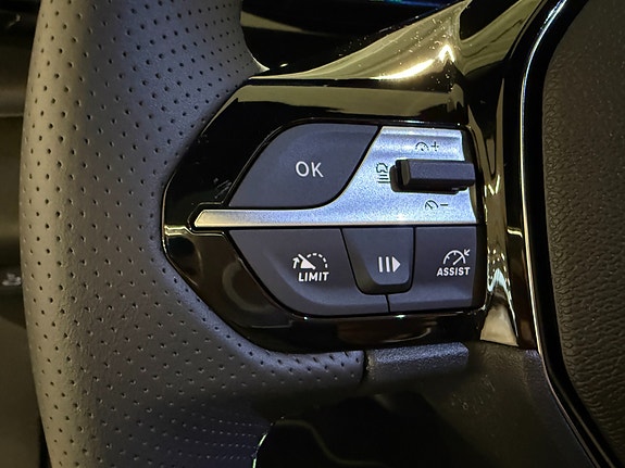 Peugeot 408 24 of 30