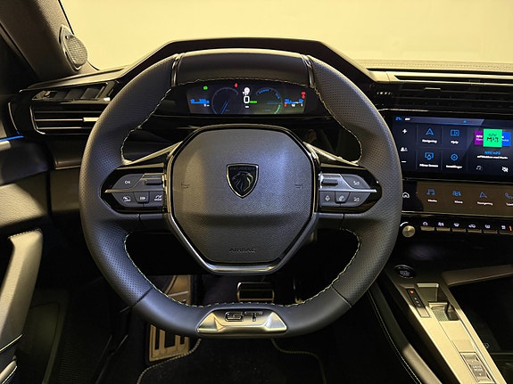 Peugeot 408 21 of 30