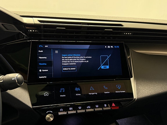 Peugeot 408 29 of 30