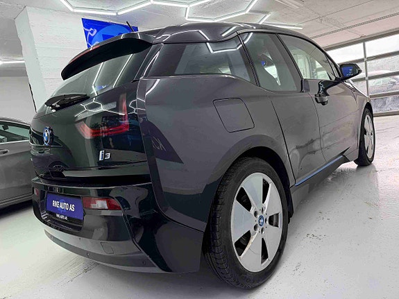 BMW i3 10 of 30