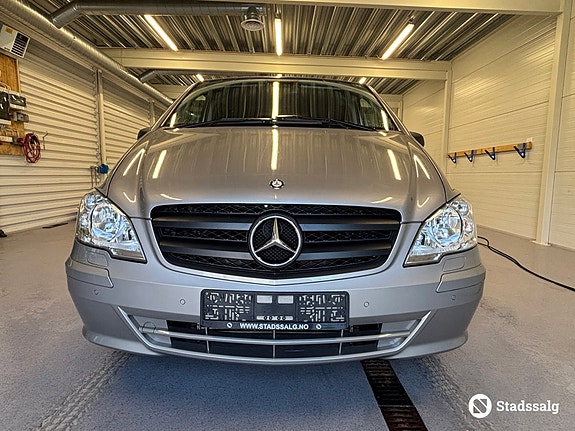 Mercedes-Benz Vito 113 2 of 10