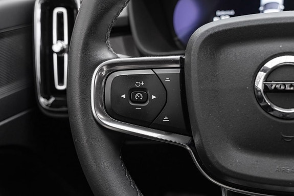 Volvo XC40 19 of 29