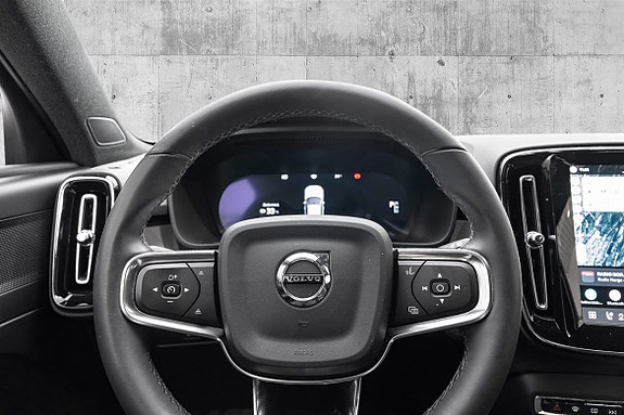 Volvo XC40 18 of 29