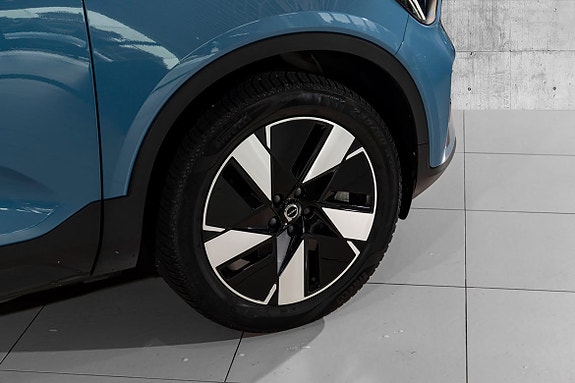 Volvo XC40 9 of 29