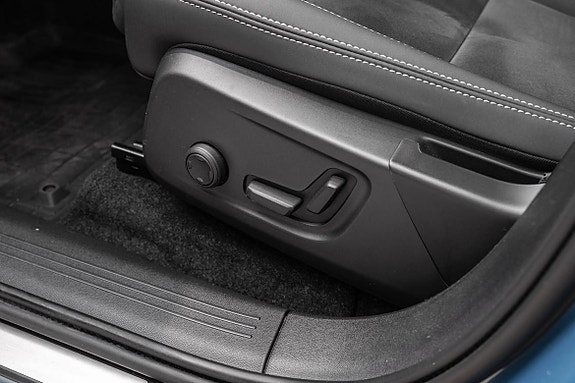 Volvo XC40 11 of 29