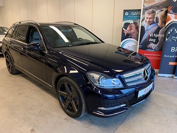 Mercedes-Benz C220 d 3 of 30