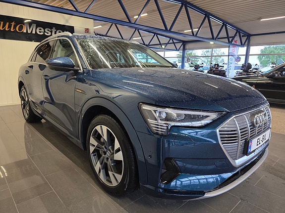 Audi e-tron 6 of 30