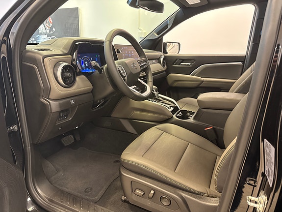 Chevrolet Colorado 17 of 30