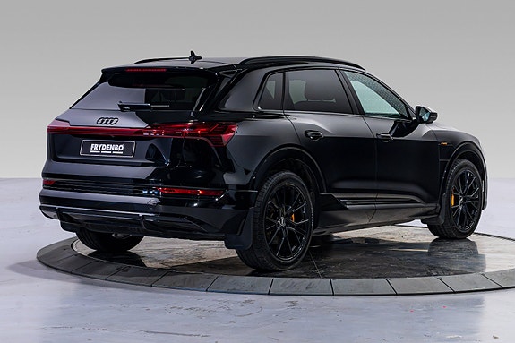 Audi e-tron 5 of 29