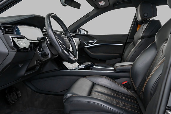 Audi e-tron 19 of 29