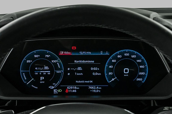 Audi e-tron 27 of 29