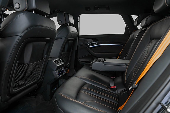 Audi e-tron 22 of 29