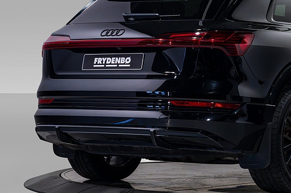 Audi e-tron 6 of 29