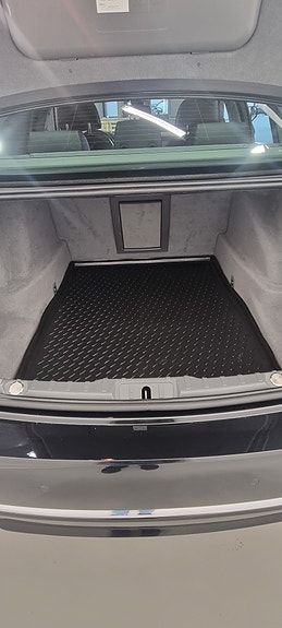 BMW 730d 8 of 13
