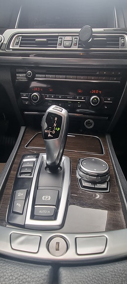 BMW 730d 11 of 13