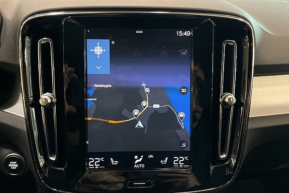 Volvo XC40 17 of 24